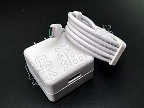 給手機買個保險！充電器防偽那些事